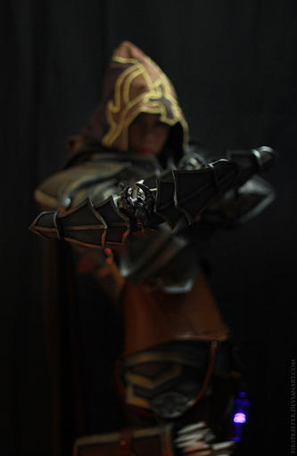 Diablo III - Demon Hunter Cosplay by FirstKeeper